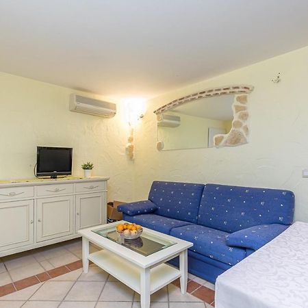 Apartments Sbardella Vrsar Εξωτερικό φωτογραφία