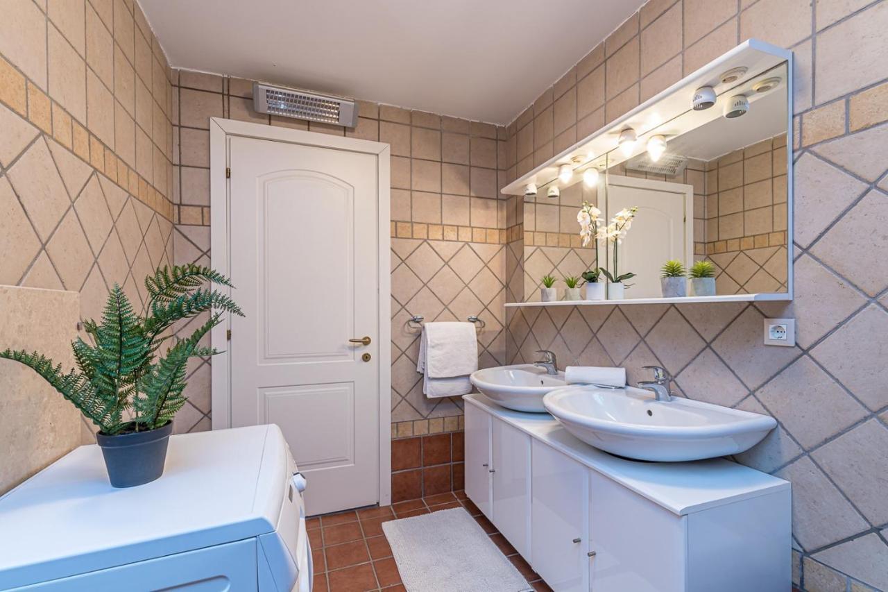 Apartments Sbardella Vrsar Εξωτερικό φωτογραφία