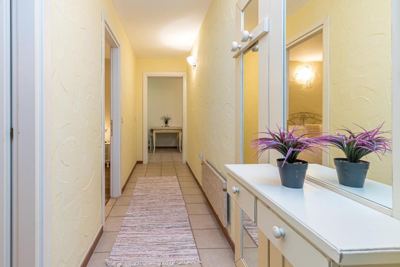 Apartments Sbardella Vrsar Εξωτερικό φωτογραφία